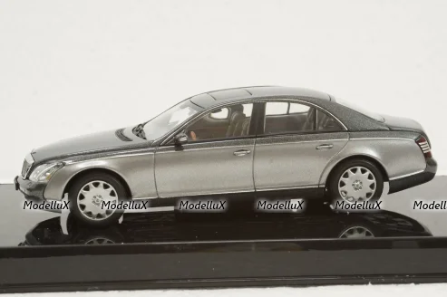 Maybach 57 SWB 2003 grey, 56153, Auto Art 1:43