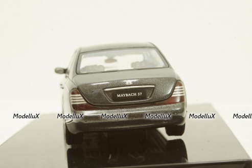 Maybach 57 SWB 2003 grey, 56153, Auto Art 1:43