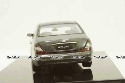 Maybach 57 SWB 2003 grey, 56153, Auto Art 1:43