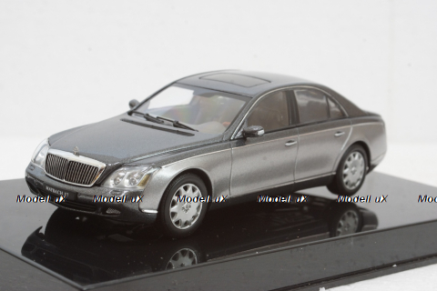 Maybach 57 SWB 2003 grey, 56153, Auto Art 1:43