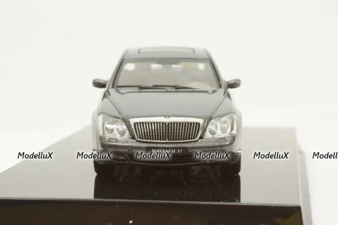 Maybach 57 SWB 2003 grey, 56153, Auto Art 1:43