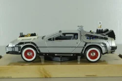 DeLorean Time Machine from movie Back to the Future III, 22444, Welly 1:24