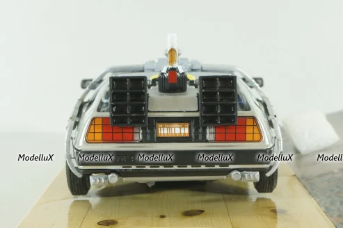 DeLorean Time Machine from movie Back to the Future III, 22444, Welly 1:24