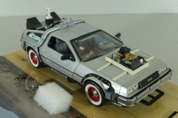 DeLorean Time Machine from movie Back to the Future III, 22444, Welly 1:24
