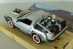 DeLorean Time Machine from movie Back to the Future III, 22444, Welly 1:24