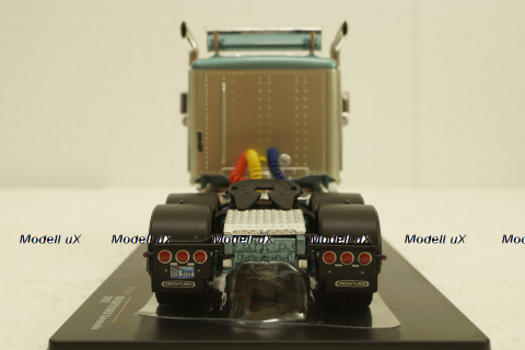 Freightliner Coronado 2008 Silver/Green, TR172,  IXO 1:43