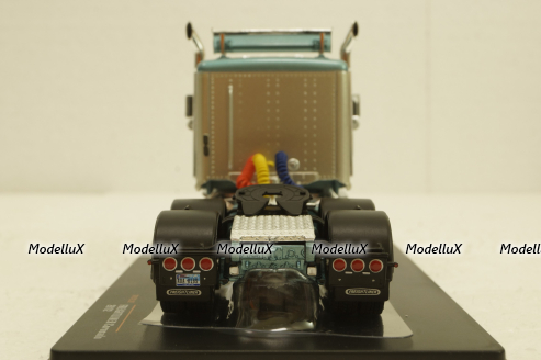 Freightliner Coronado 2008 Silver/Green, TR172,  IXO 1:43