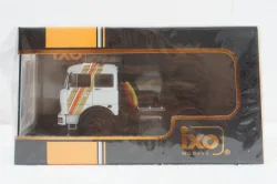 Fiat 690 T1 (1961) white, TR126, IXO 1:43