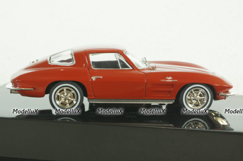 Chevrolet Corvette Stingray 1963, red/white,  CLC479, IXO 1:43