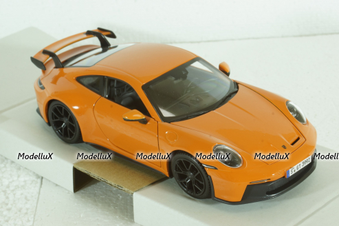 Porsche 992 GT3 Coupe 2021, orange, Burago 1:24