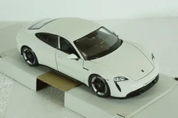 Porsche Taycan 2019, Carrara White, BU21098WH, Burago 1:24