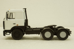Маз-6422 тягач 1989г белый, АвтоИстория 1:43