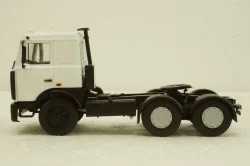 Маз-6422 тягач 1989г белый, АвтоИстория 1:43