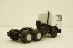 Маз-6422 тягач 1989г белый, АвтоИстория 1:43