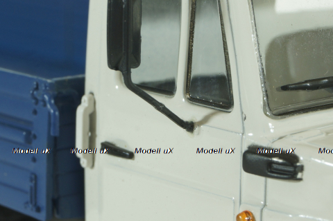 Зил-133Г40, бортовой, белый/синий, АвтоИсторя 1:43