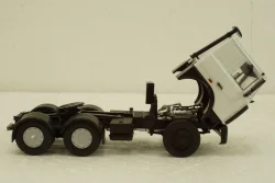 Маз-6422 тягач 1989г белый, АвтоИстория 1:43