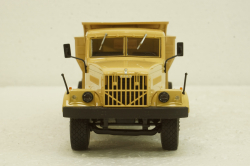 Краз-256Б1 самосвал, песочный, АвтоИстория 1:43