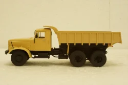 Краз-256Б1 самосвал, песочный, АвтоИстория 1:43