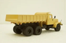 Краз-256Б1 самосвал, песочный, АвтоИстория 1:43