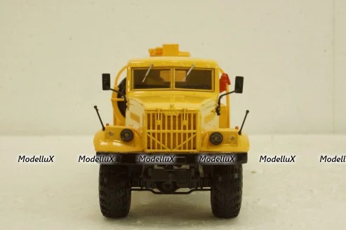 АЦ-8,5(255Б) Краз-255 Аєрофлот, бензовоз , АвтоИстория 1:43