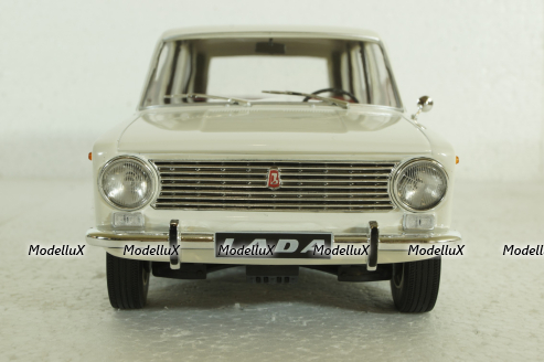 ВАЗ 2102 Жигули LADA 1970, T9-1800232, Triple9 1:18