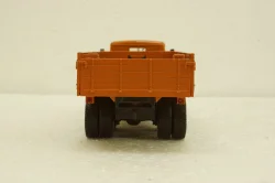 Краз-257Б1 бортовой, оранжевый, АвтоИстория 1:43