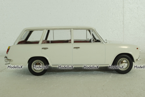 ВАЗ 2102 Жигули LADA 1970, T9-1800232, Triple9 1:18