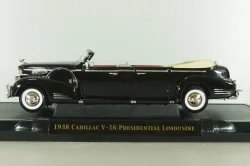 Cadillac V-16 Presidential Limousine 1938, black, 24028, Signature Models 1:24