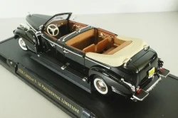 Cadillac V-16 Presidential Limousine 1938, black, 24028, Signature Models 1:24
