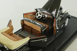 Cadillac V-16 Presidential Limousine 1938, black, 24028, Signature Models 1:24