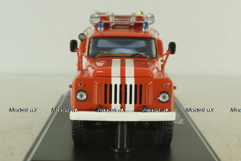 АЦ-30(53) пожарная автоцистерна на шасси Газ-53, красный с бел. полосами, SSM1266, SSM 1:43