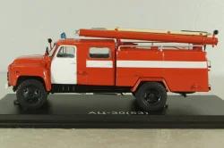 АЦ-30(53) пожарная автоцистерна на шасси Газ-53, красный с бел. полосами, SSM1266, SSM 1:43