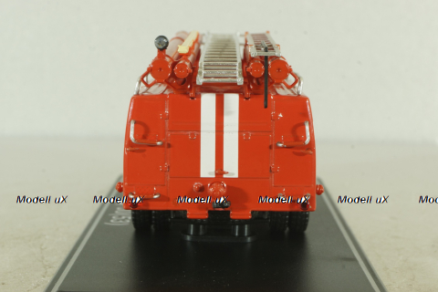 АЦ-30(53) пожарная автоцистерна на шасси Газ-53, красный с бел. полосами, SSM1266, SSM 1:43