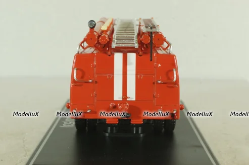 АЦ-30(53) пожарная автоцистерна на шасси Газ-53, красный с бел. полосами, SSM1266, SSM 1:43