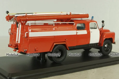 АЦ-30(53) пожарная автоцистерна на шасси Газ-53, красный с бел. полосами, SSM1266, SSM 1:43