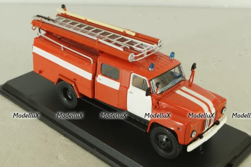 АЦ-30(53) пожарная автоцистерна на шасси Газ-53, красный с бел. полосами, SSM1266, SSM 1:43