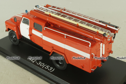 АЦ-30(53) пожарная автоцистерна на шасси Газ-53, красный с бел. полосами, SSM1266, SSM 1:43