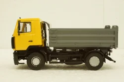 Маз-5550 самосвал, желтый/серый, АвтоИстория 1:43