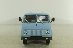 Маз-520, 3-х осный с полуприцепом Маз-5205 синий, Н859 Наш Автопром 1:43