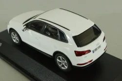 Audi Q5, ibis white, 2017, 5011605631, Iscale 1:43