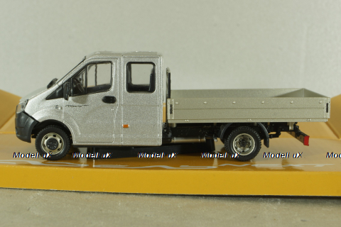 Газель Next A22 R33 двойная кабина, бортовой станд. кузов, серебристый, Н563, Наш Автопром 1:43