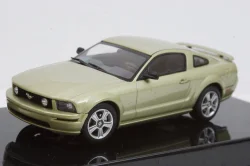 Ford Mustang GT 2005 light green, 52761, AutoArt 1:43