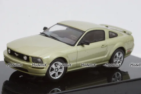 Ford Mustang GT 2005 light green, 52761, AutoArt 1:43