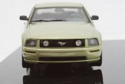 Ford Mustang GT 2005 light green, 52761, AutoArt 1:43