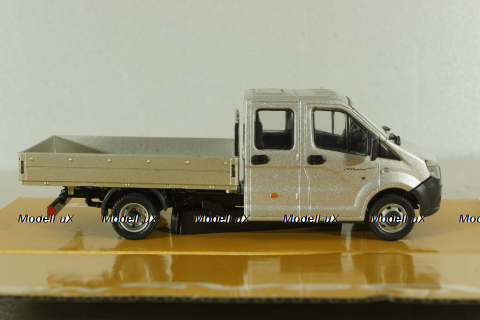 Газель Next A22 R33 двойная кабина, бортовой станд. кузов, серебристый, Н563, Наш Автопром 1:43