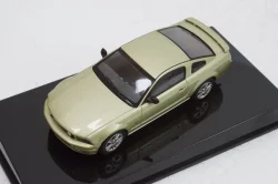 Ford Mustang GT 2005 light green, 52761, AutoArt 1:43