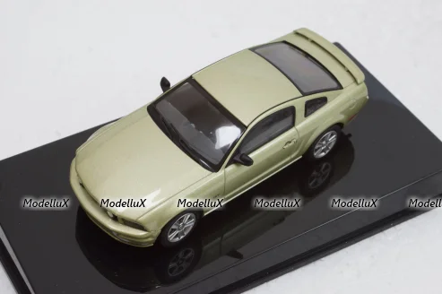 Ford Mustang GT 2005 light green, 52761, AutoArt 1:43