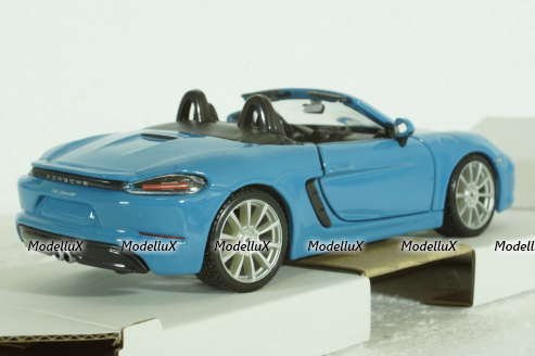 PORSCHE BOXSTER 718 (982) SPIDER 2016 - LIGHT BLUE, BU21087B, Burago 1:24