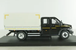 Газон NEXT C42R31 бортовой с тентом черный/серый Н231, Наш Автопром 1:43
