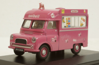 Bedford CA Ice cream, pink CA027, Oxford 1:43